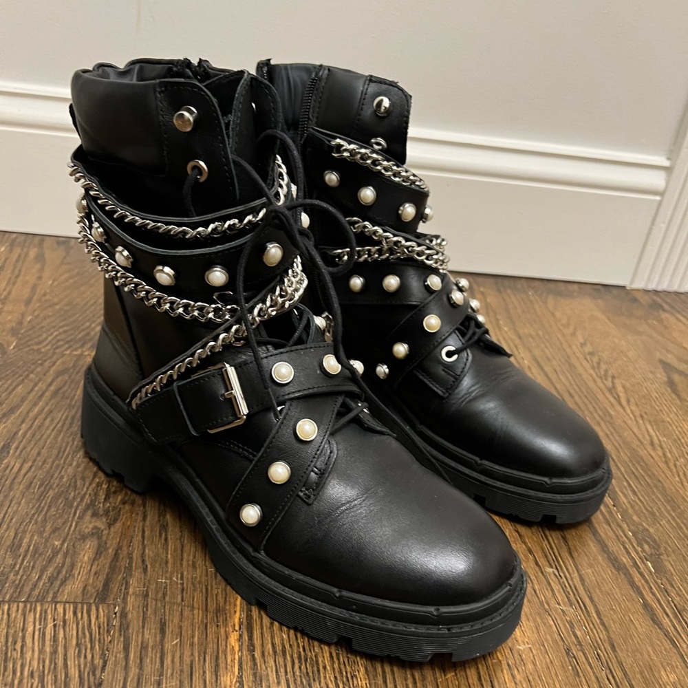 Zara combat moto boots with pearl 10 Like New